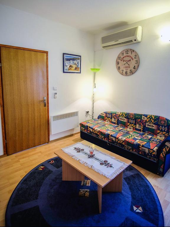 Studio Apartments Shanti Zadar Bilik gambar