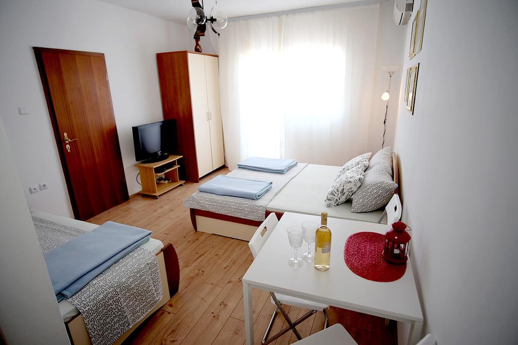 Studio Apartments Shanti Zadar Bilik gambar